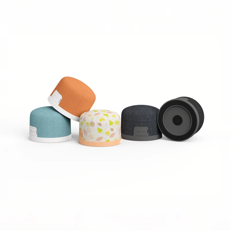 OEM Customizable TWS Portable Mini Speakers Various Colors Fabric Waterproof Bluetooth Speaker Magnetic Phone Holder for Gaming