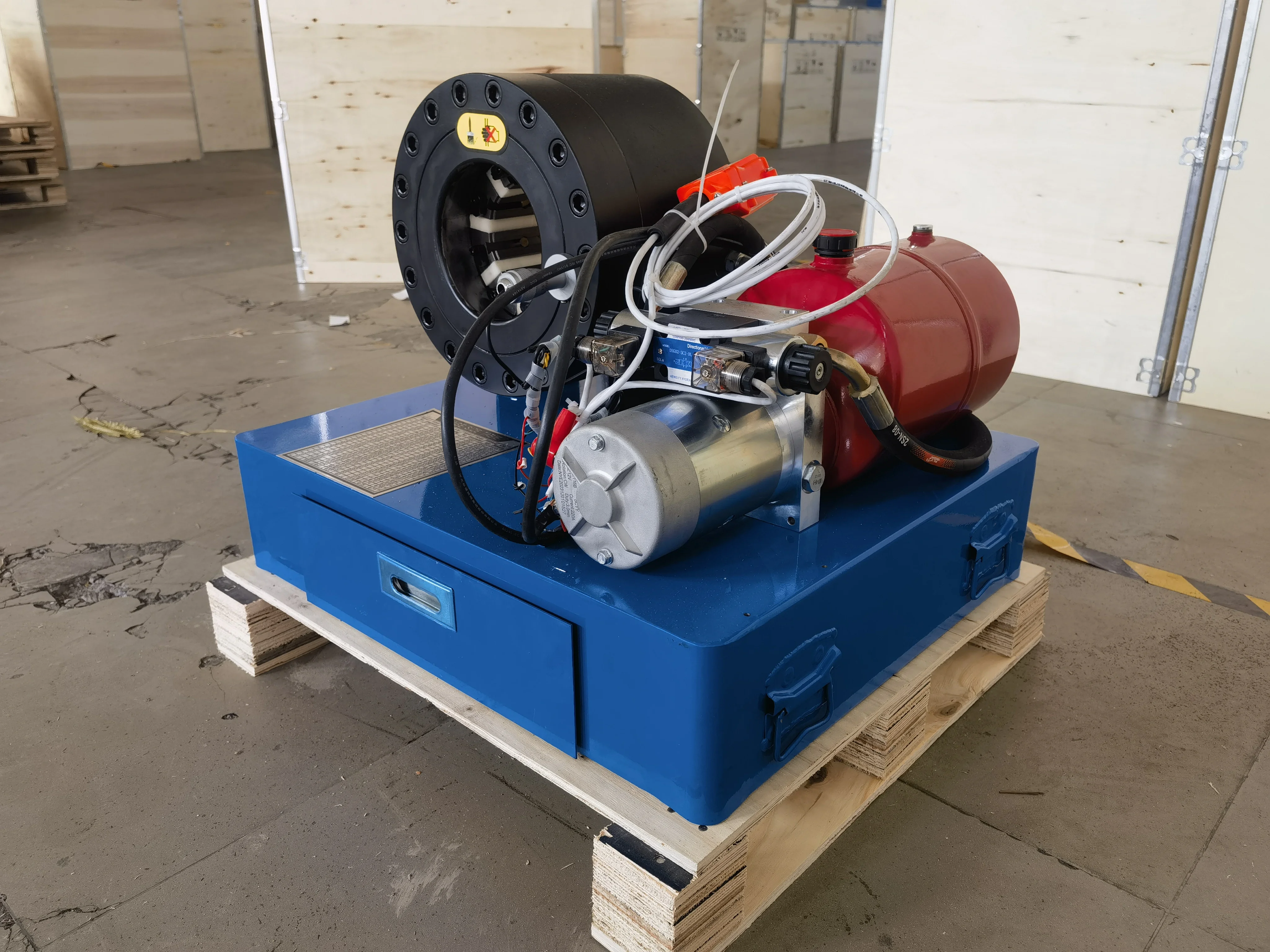 Battery 12V Dc 1/8-1.1/2'' 24V P16 Tube Hose Press Crimper 1'' Industrial Hydraulic Pipe Crimping Machine