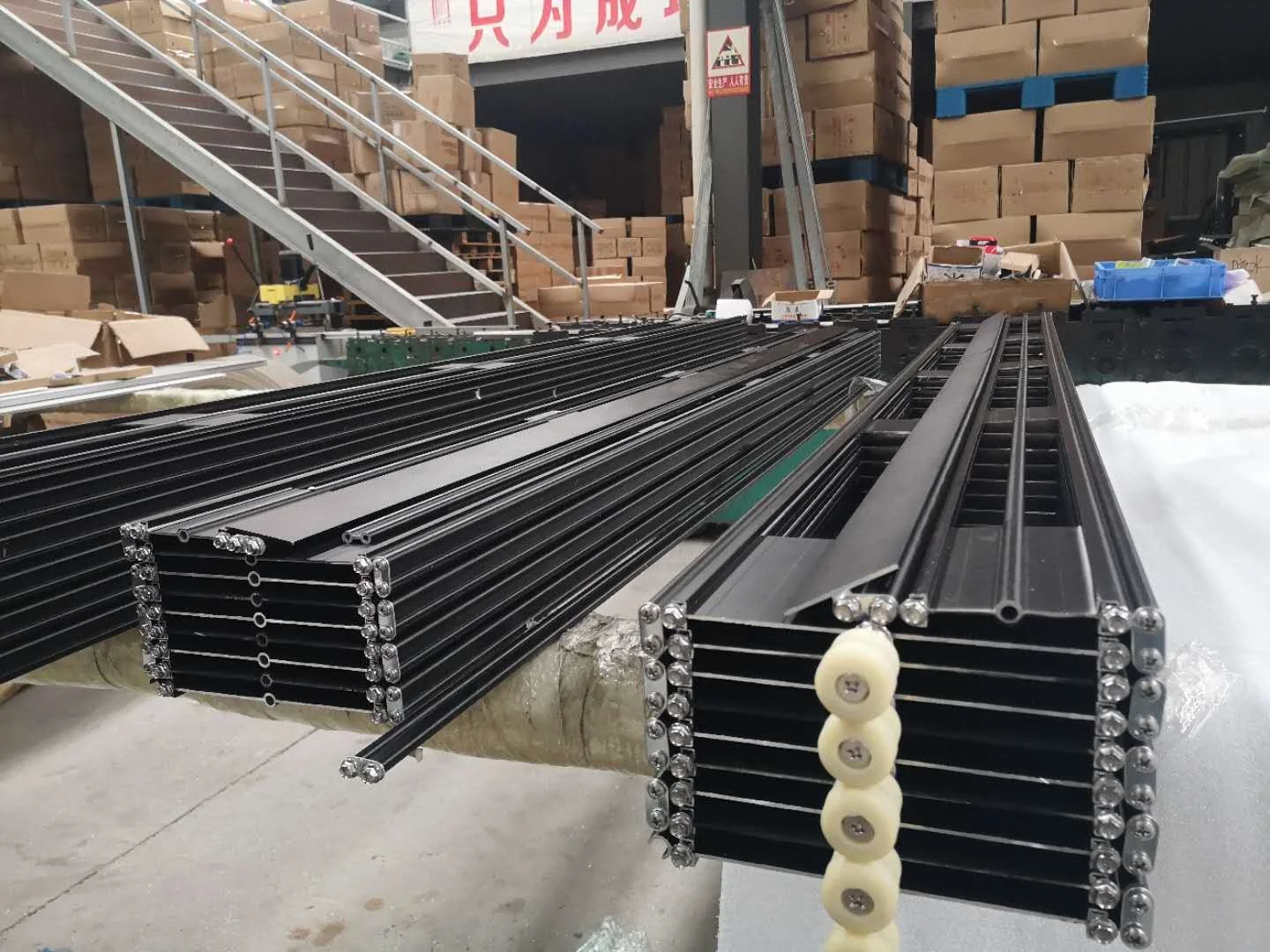 Commercial Shop Transparent Polycarbonate Sliding Door Durable Pvc