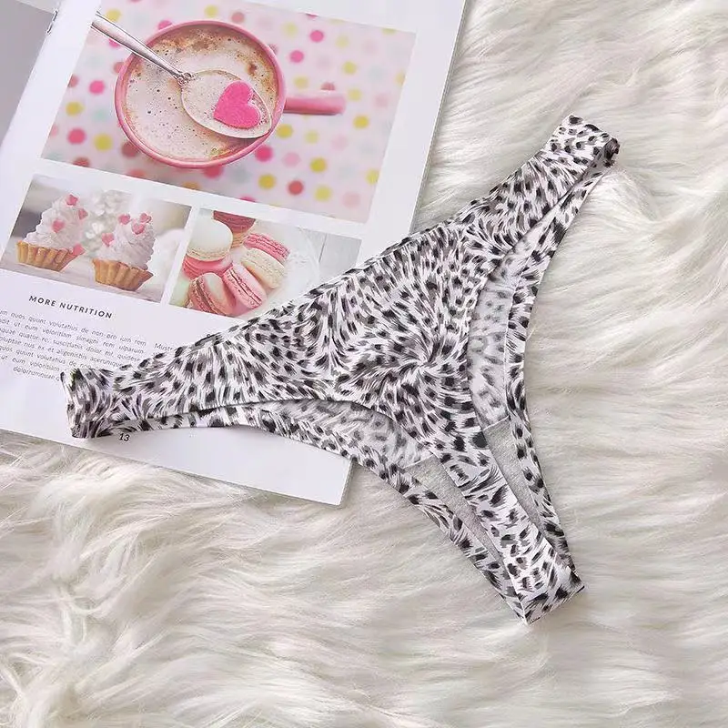Women's Underwear Sexy Thong Soft Breathable Ice Silk Leopard