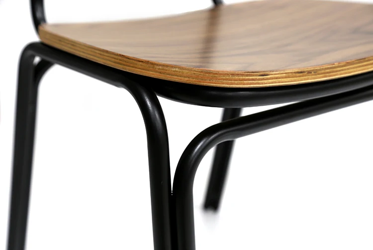Wholesales nordic leisure Industrial restaurant coffee shop modern lounge design mental frame Bent wood cafe dinning chairs
