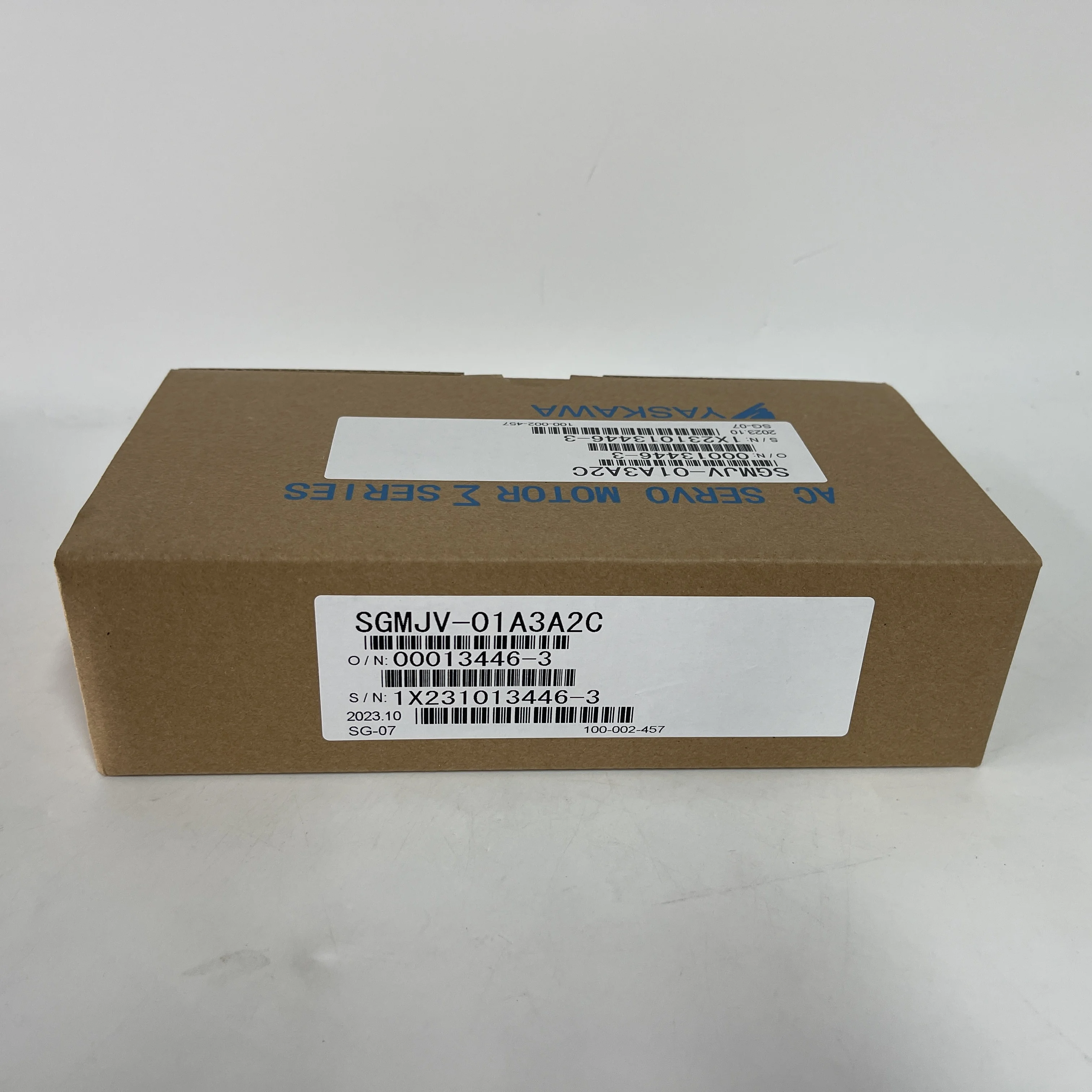 Yaskawa AC Servo Motor SGMJV-01A3A2C Yaskawa AC Servo Motor SGMJV-01A3A2C