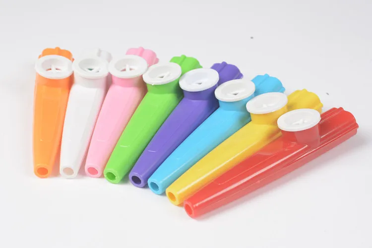 Kazoo Musicali 15 Pezzi - Flauti Giocattolo In Plastica Per Bambini Con 5 ColorI Diversi - Foto 4