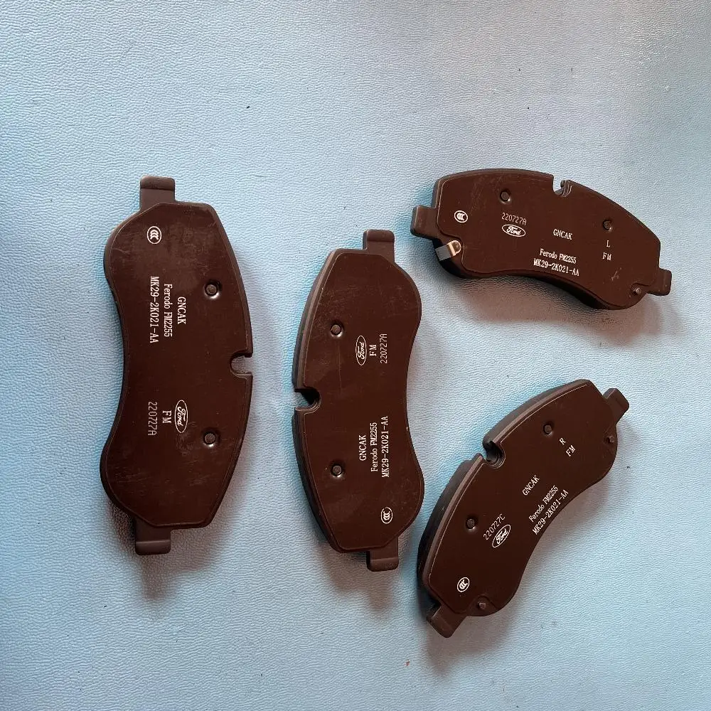 Jiang Ling Te Shun Original Ceramic Car Brake Pads New Original Front Rear Wheel Four Pieces Leather Brake System Adapted