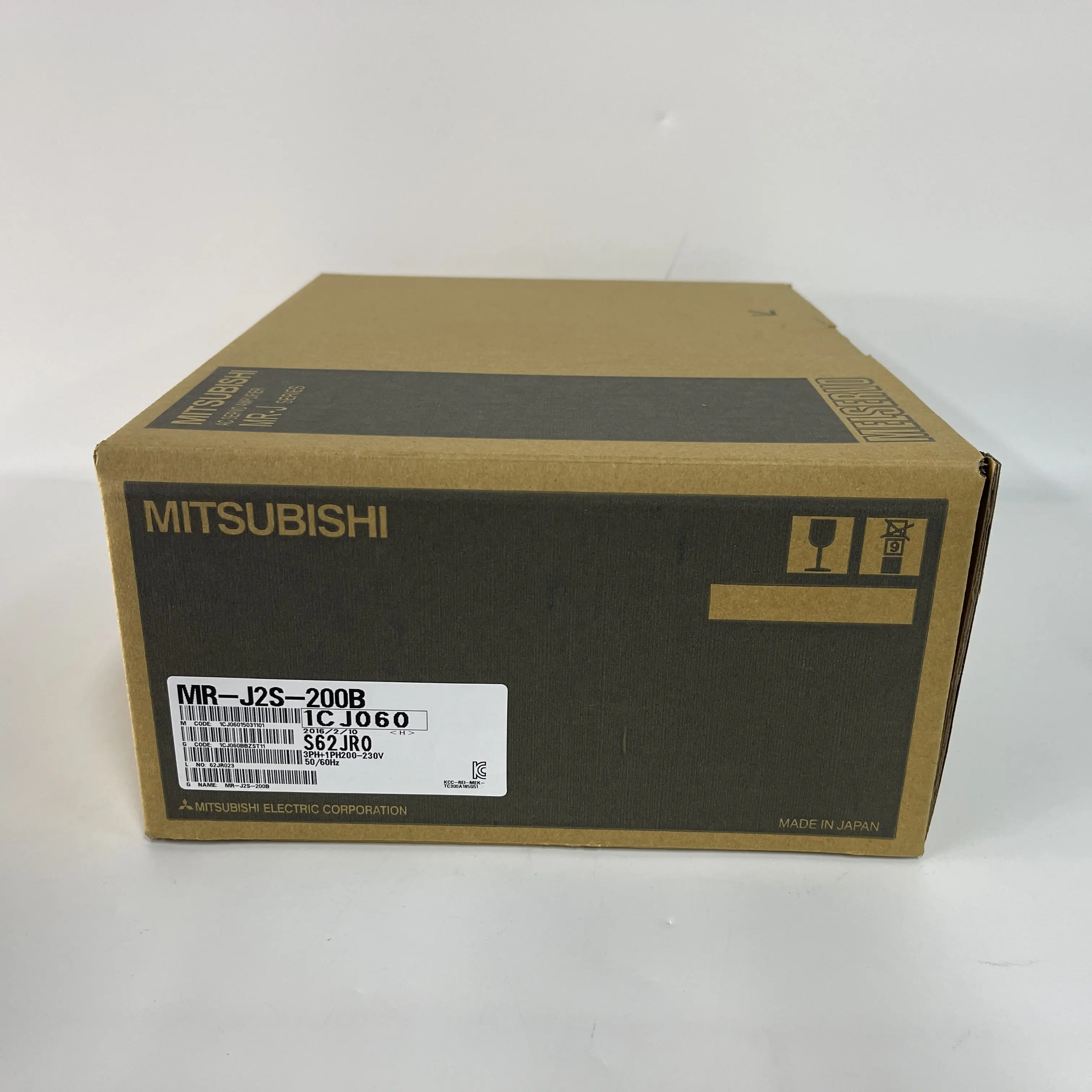 MITSUBISHI AC Servo Amplifier MR-J2S Series MR-J2S-200B MITSUBISHI AC Servo Amplifier MR-J2S Series MR-J2S-200B