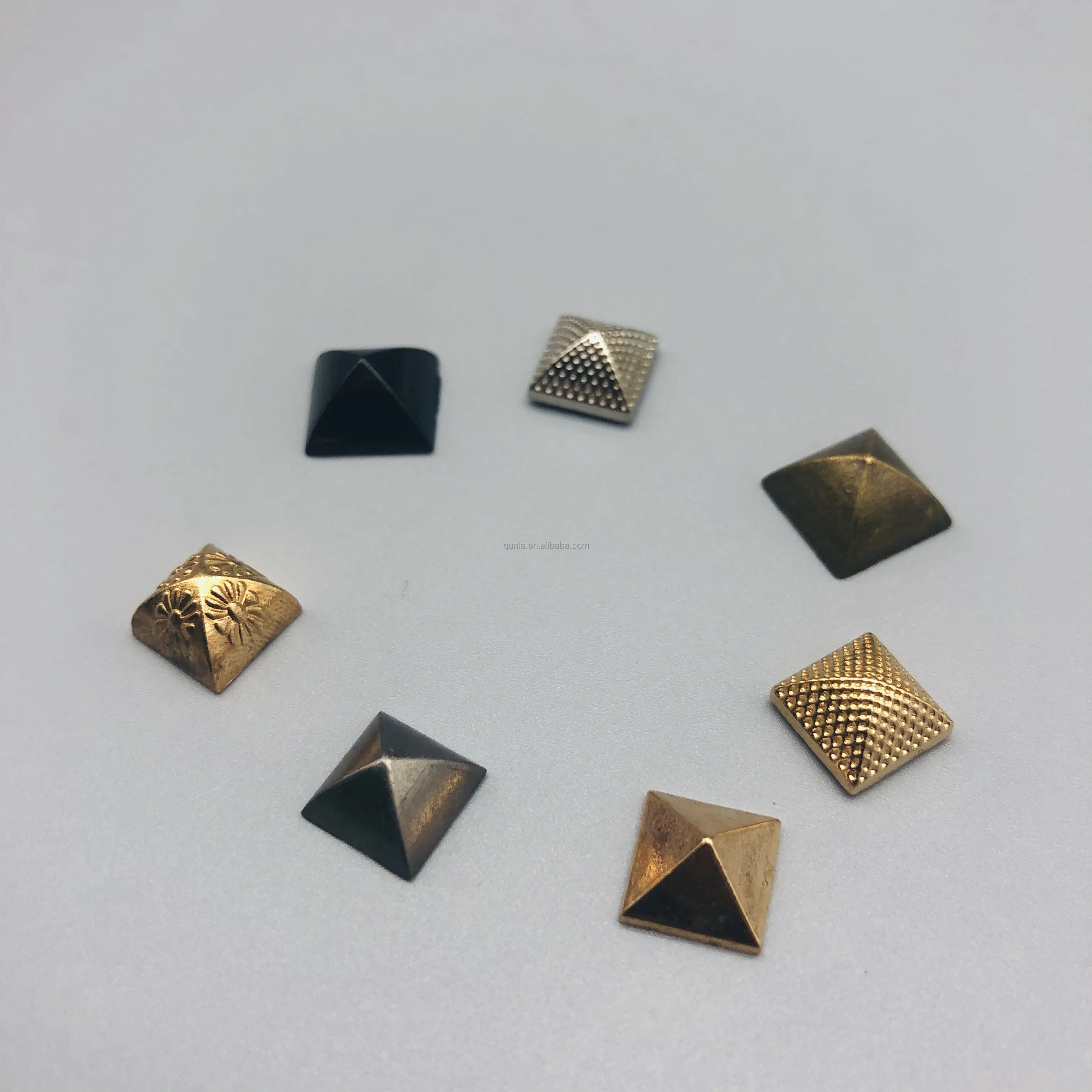 Заклепки в стиле пирамиды для украшения обуви металлические шпильки пряжки женской