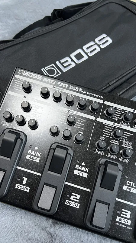 BOSS ME-80 Guitar Multiple Effectsアダプター付 BOSS ME-80 Guitar Multiple Effects Pedal Used Japan