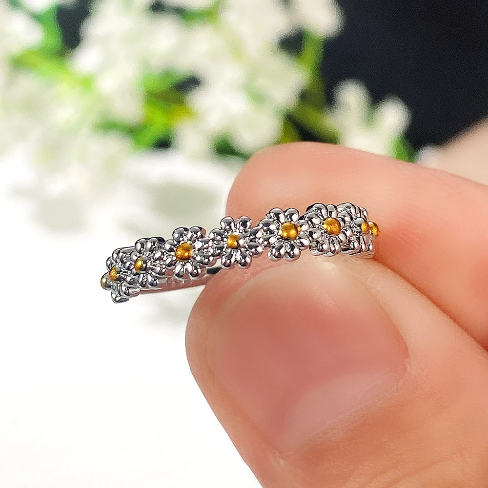 CAOSHI Simple Fashion Women Contracted Hand Jewelry Spot Silver Plated Beautiful Small Daisy Flower Ring
