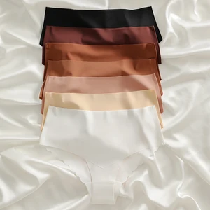 In Stock Wholesale Women Stretch Fabric Comfortable Seamless Briefs Custom Logo Girls' Mid Waist Bikini Underwear