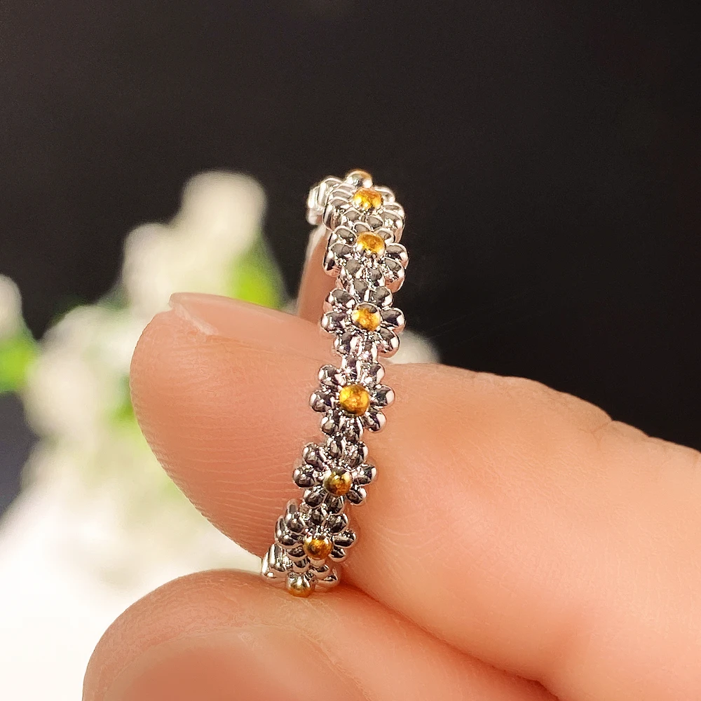 CAOSHI Simple Fashion Women Contracted Hand Jewelry Spot Silver Plated Beautiful Small Daisy Flower Ring