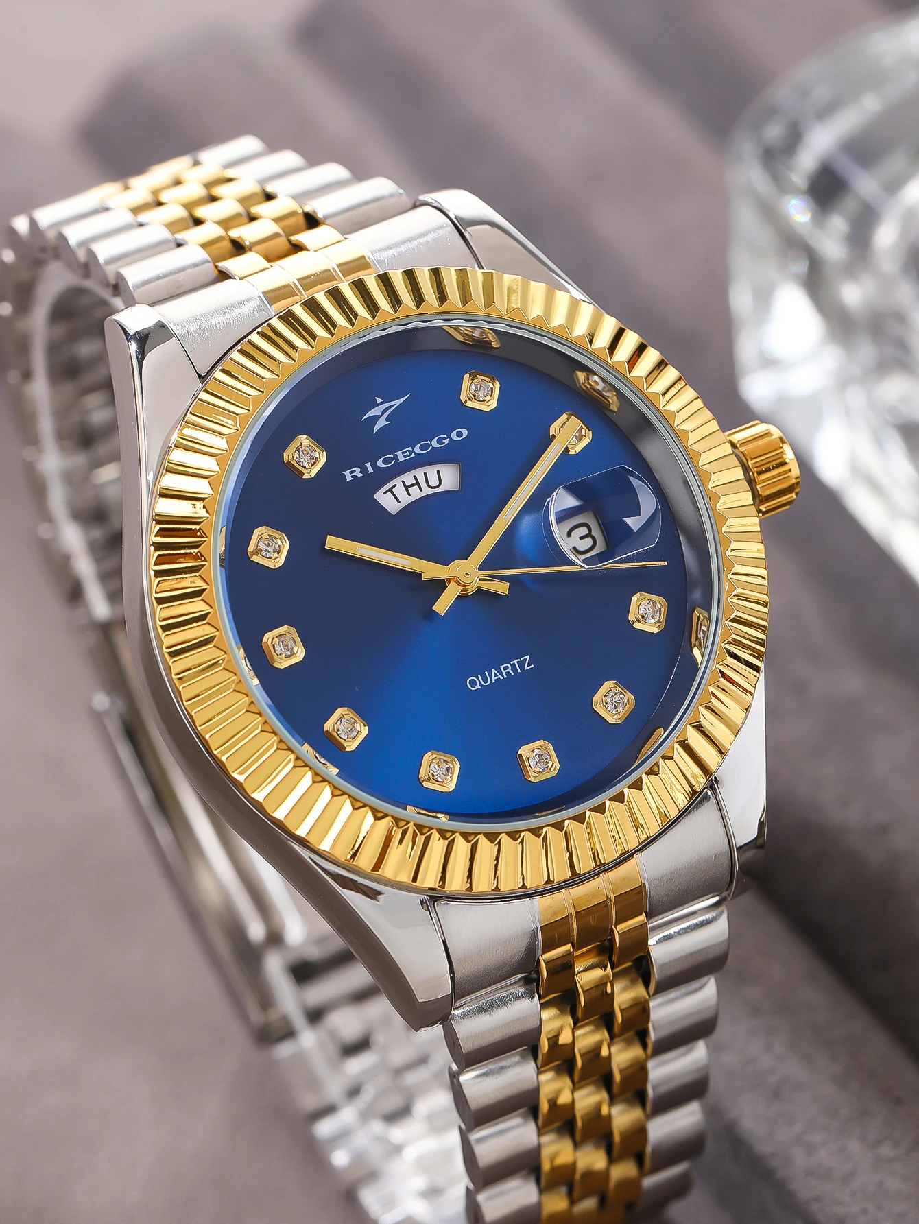 Luminous Hand Week Display Lookworld Luxury Sport Fashion Business Men’s Quart