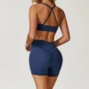 Set corto in vita a doppia linea con reggiseno blu scuro