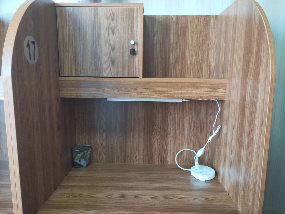 Simple Design Public Study Room with Privacy Partition School Furniture Manufacturer Cheap Collage Library Reading Desk