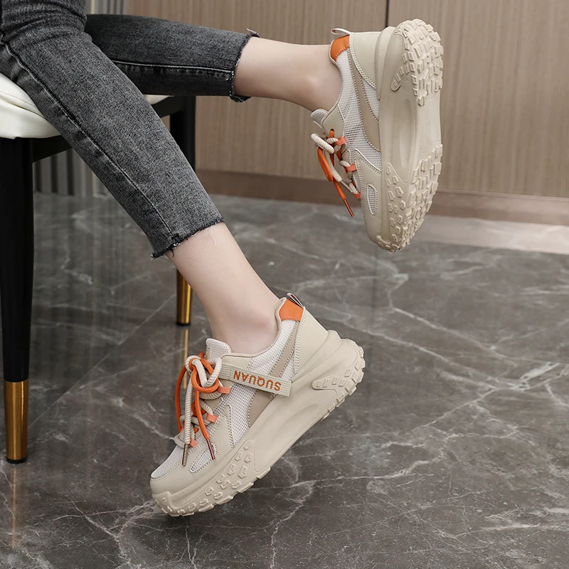 Made in China Women's Shoes Fashion Trend Breathable Mesh Sports Casual  Shoes Campus Women's Student Shoes - Main Image