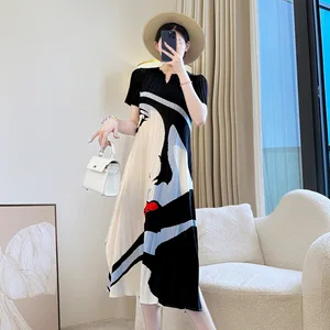 Miyake Women's 2026 Summer New High-End Floral Print Pleated Dress Elegant Mid-Length Age-Reducing Casual Style Chiffon Natural