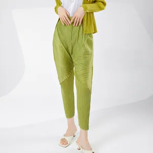 Women's Casual Pants in Spring and Summer New Arrival Factory Custom Special Pleated Ladies Pencil Pants Clothing Trousers