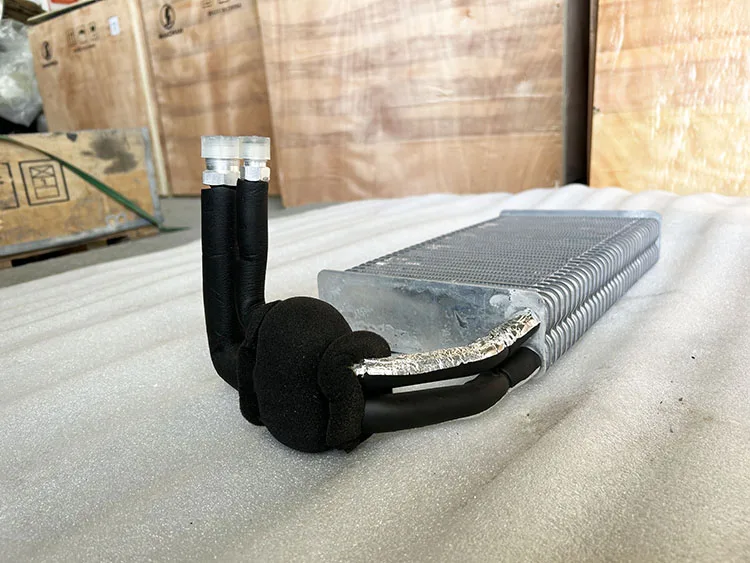 enさん専用 Shacman Truck Air Conditioner Evaporator Assembly DZ13241821141