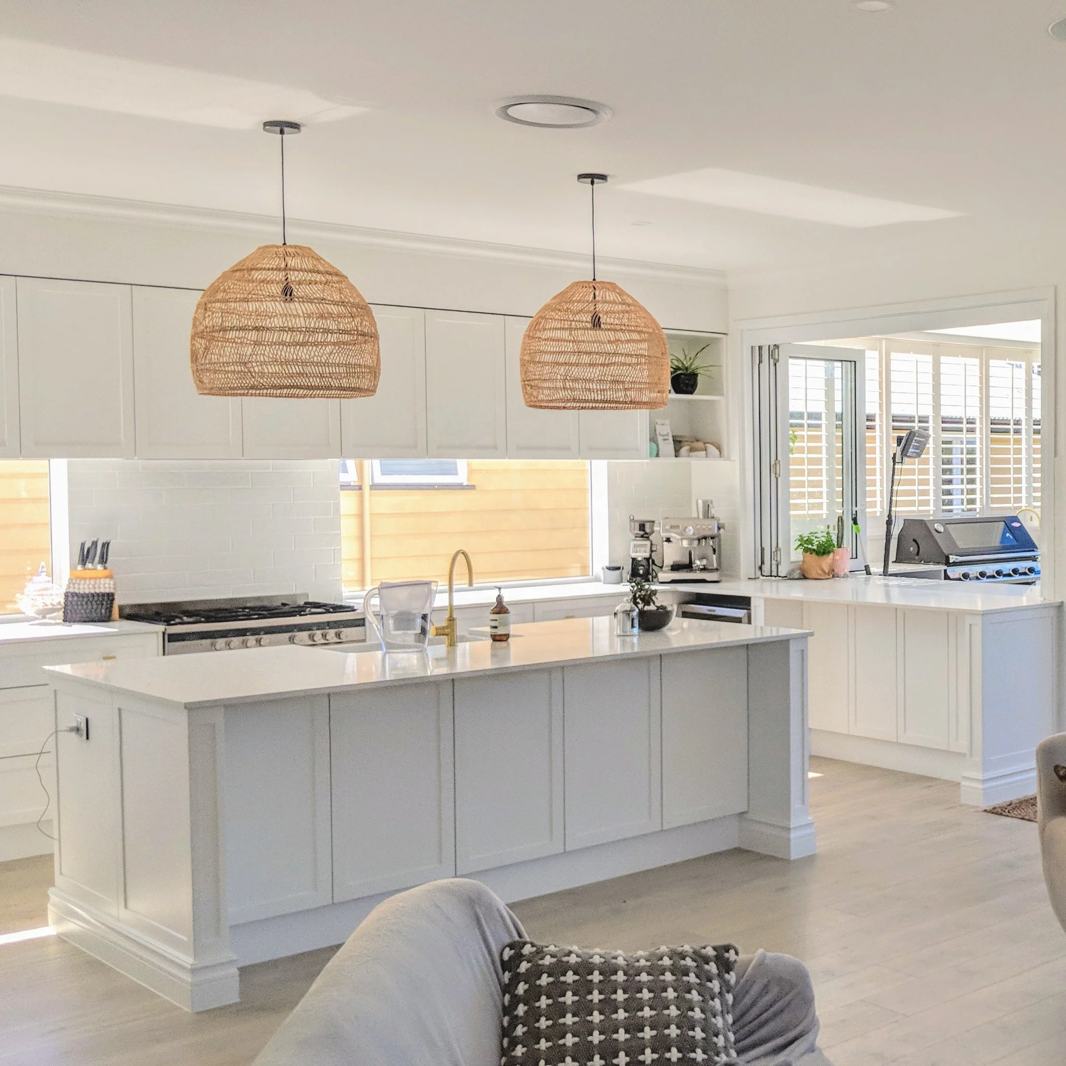 Vermonhouzz Customized Modern Modular Shaker Kitchen Cabinet With Kitchen Island Design Kitchen Cabinets Furniture