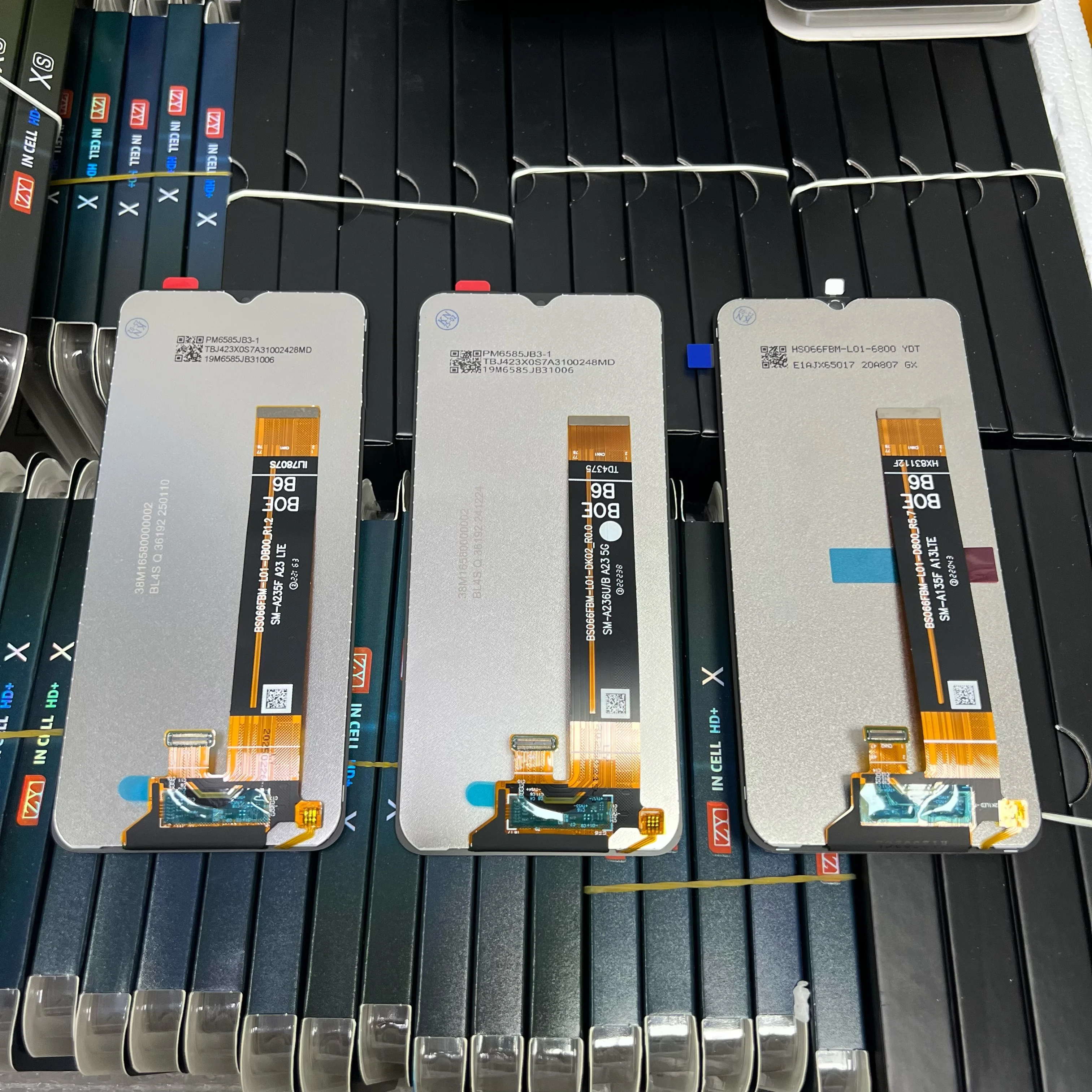 China Mobile Phone LCD Display Flex FPC-XL6790090BM-31 HL652K30 Supplier with 1 Year Warranty