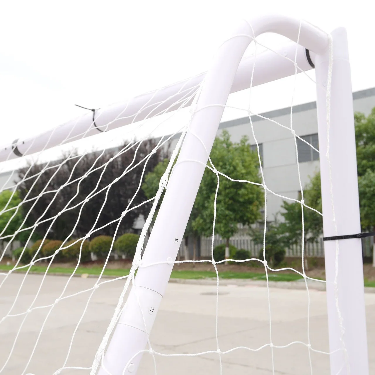 FORZA Portería de fútbol de competición [6 tamaños] | Porterías de jardín de PVC Ligeras y Resistentes a la Intemperie - Paredes de Objetivo Opcionales (Sin Pared de Blanco, 2,4m x 1,8m