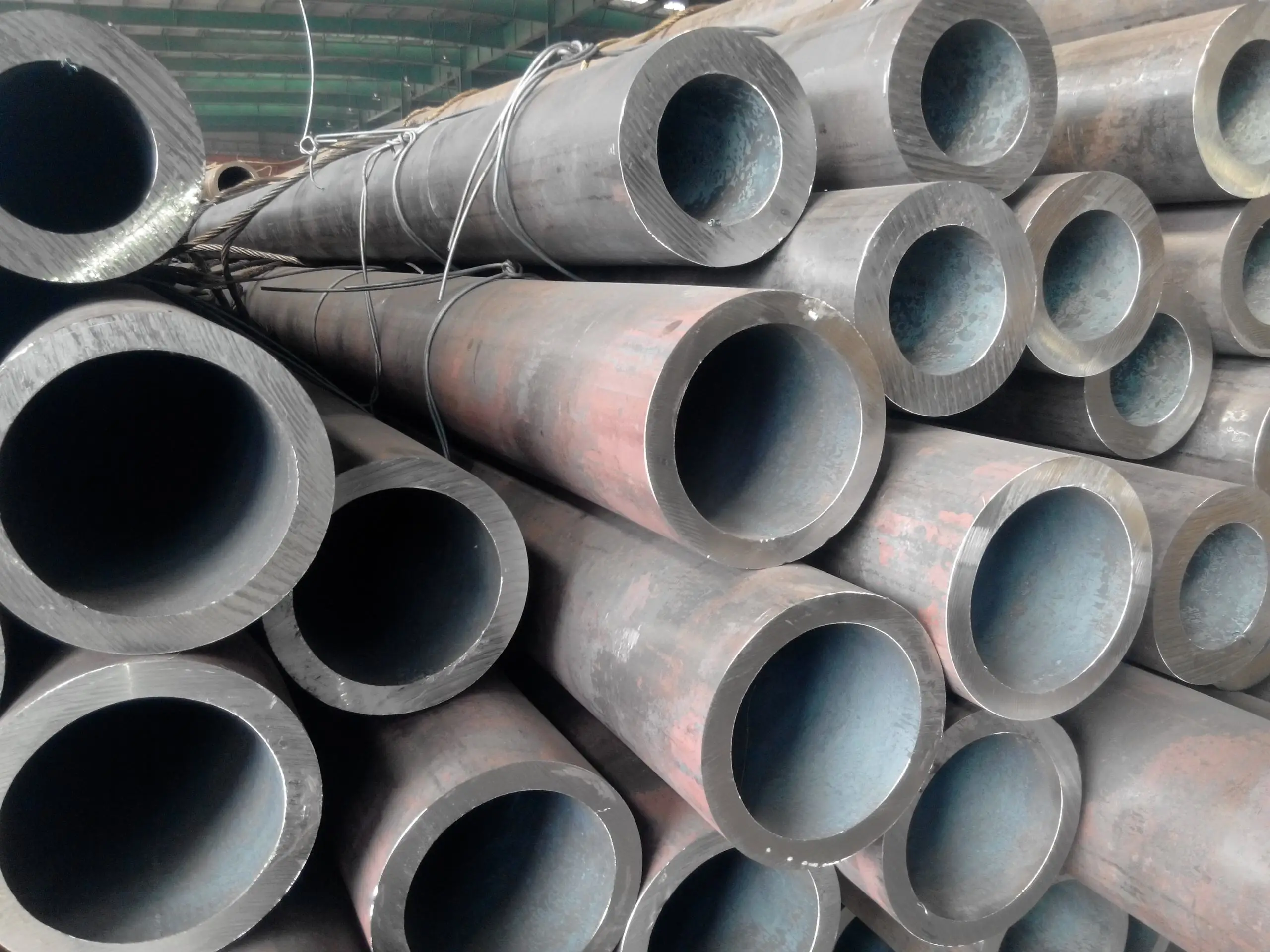 20 Thin Wall Seamless Steel Pipe 8163 Fluid Pipe Carbon Steel Hot Rolled Seamless Pipe