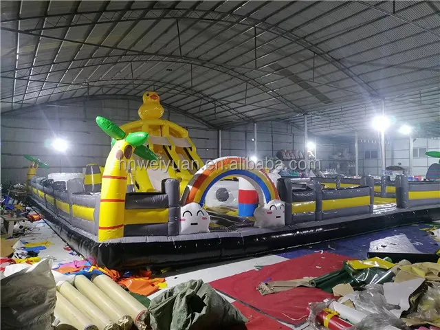 Giant Inflatable Obstacle Course, Duck Theme Inflatable Bounce House ...