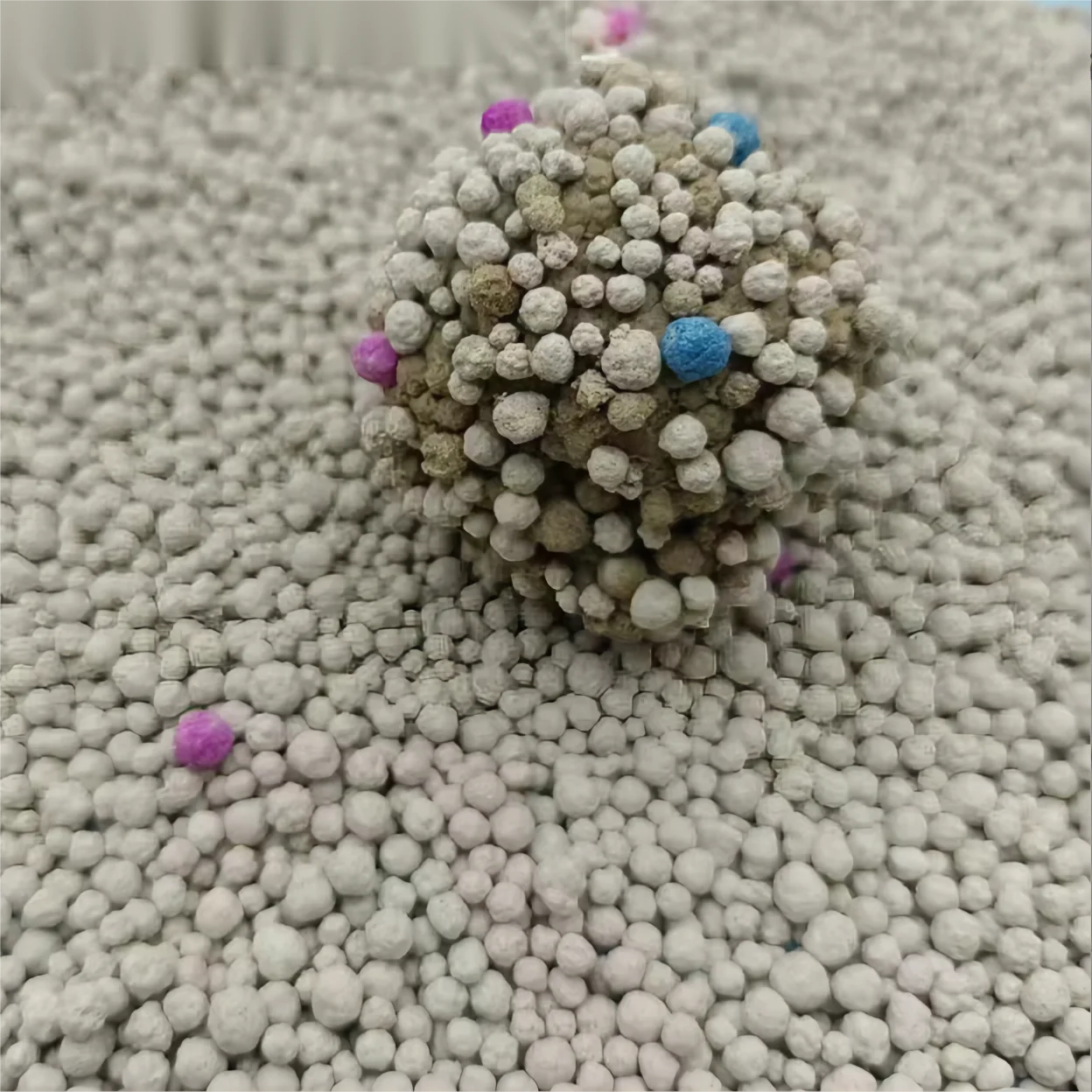 Oem/odm Low Price Wholesale Bentonite Cat Litter High Quality Custom