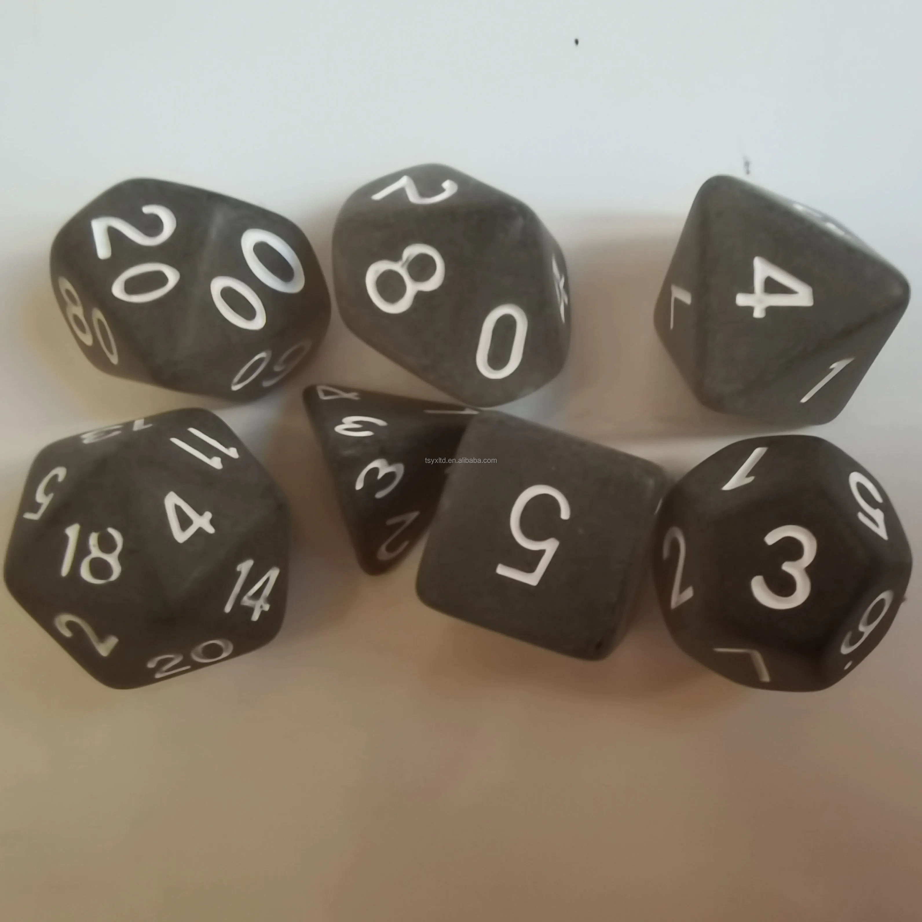 Acrylic Resin Engraved Logo Swirly Liquid Custom D6 Dice D4 D6 D8 D10