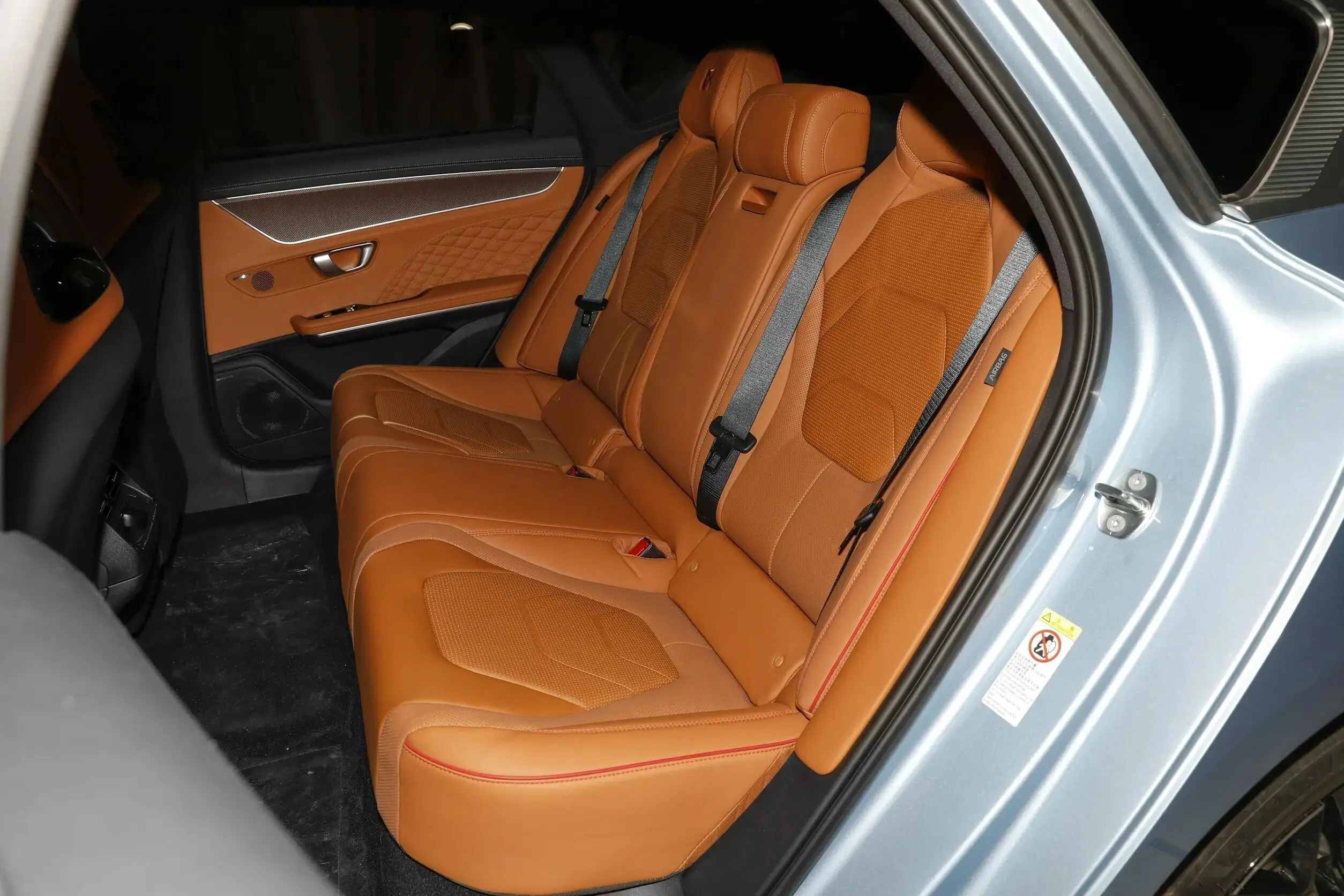 BYD Dynasty Series BYD Han EV 715km Two Motor All Wheel Drive Electric Car 3.9s Acceloration