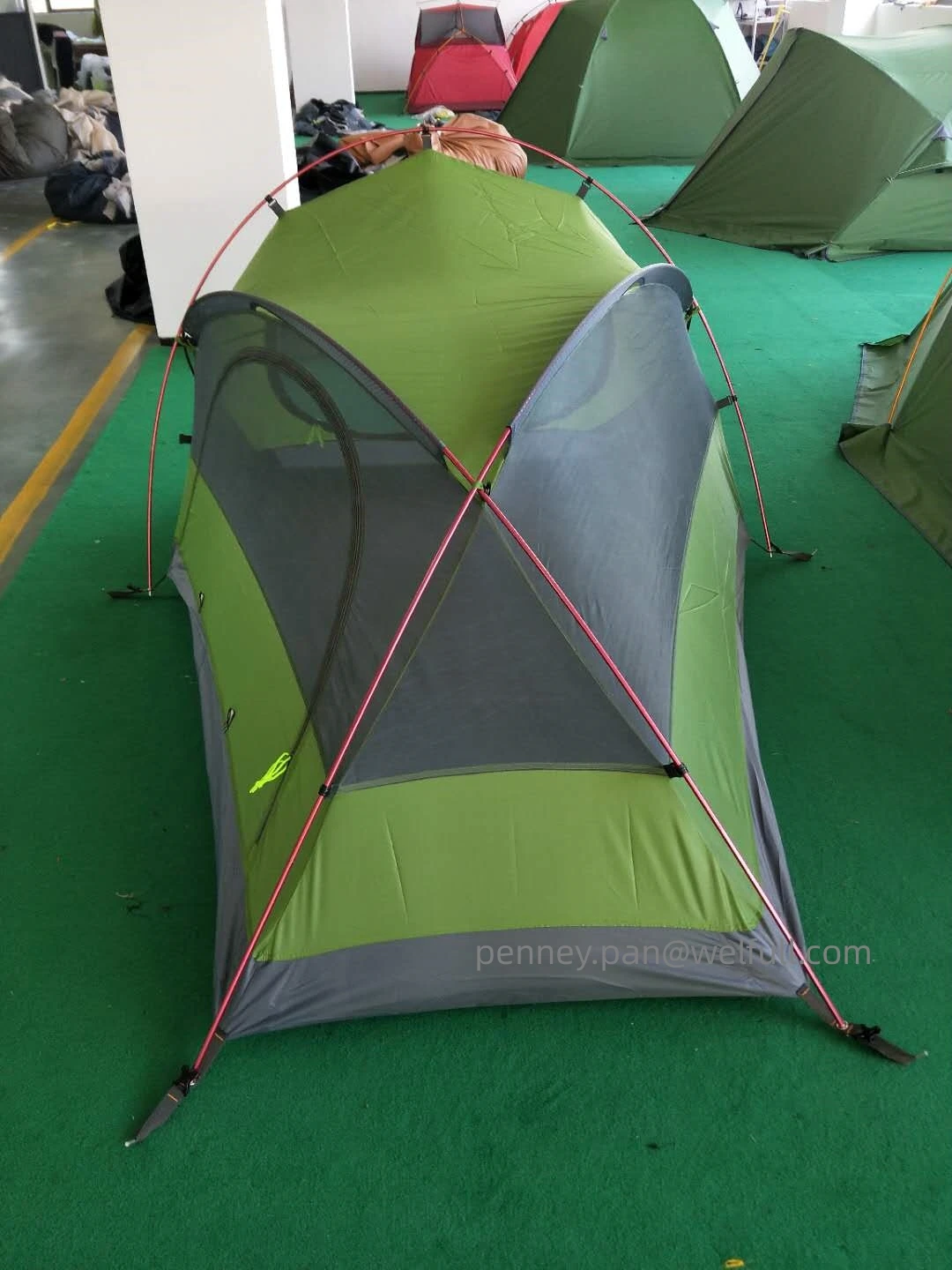 Outdoor Double Layer Dome Waterproof Cheap 1 Man Ultralight Tent Outdoor Camping 1 Person