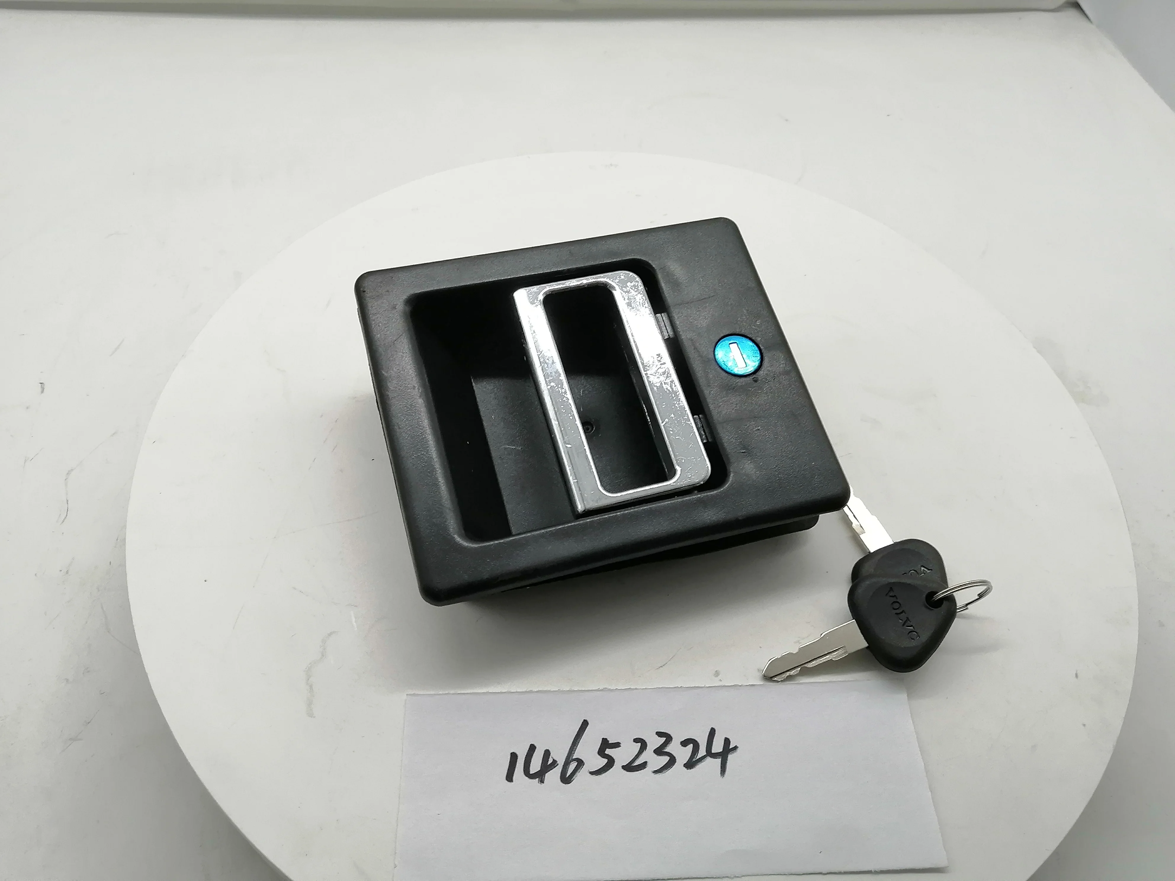 その他 Kamino Genuine Shift Knob (uk Version) (tan) (z33) - 32865-CD70A