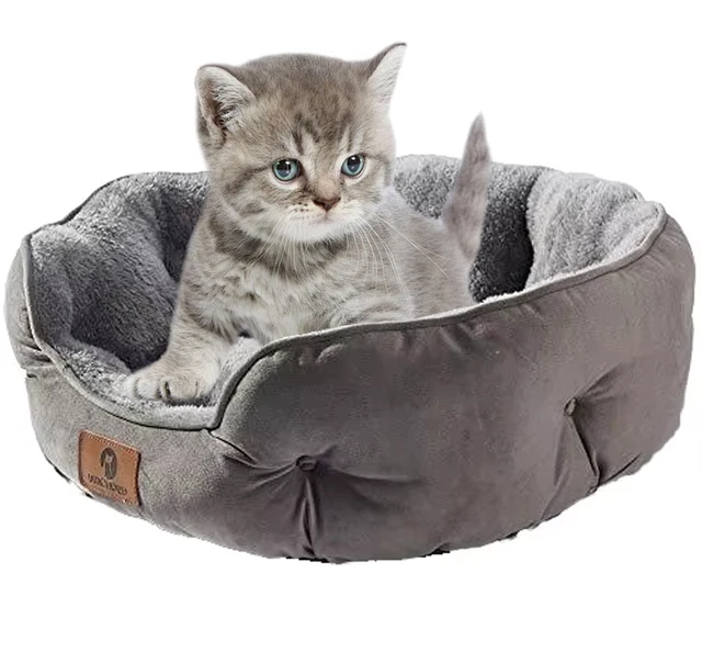 Wholesale Hot Style Aesthetic Design Non-slip Thicken Cushion Dog Pet Bed Cave for Small Medium Cats