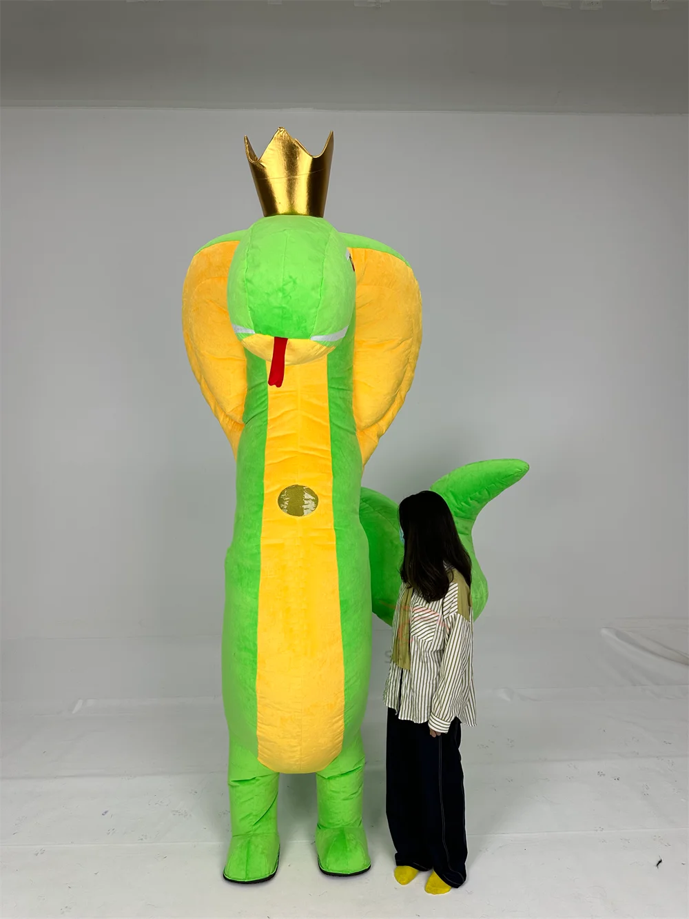 Happy Sky Commercial Unisex Full-Body Inflatable Mascot Costume Interactive Cartoon Plush Long Neck Snake for Easter/Halloween
