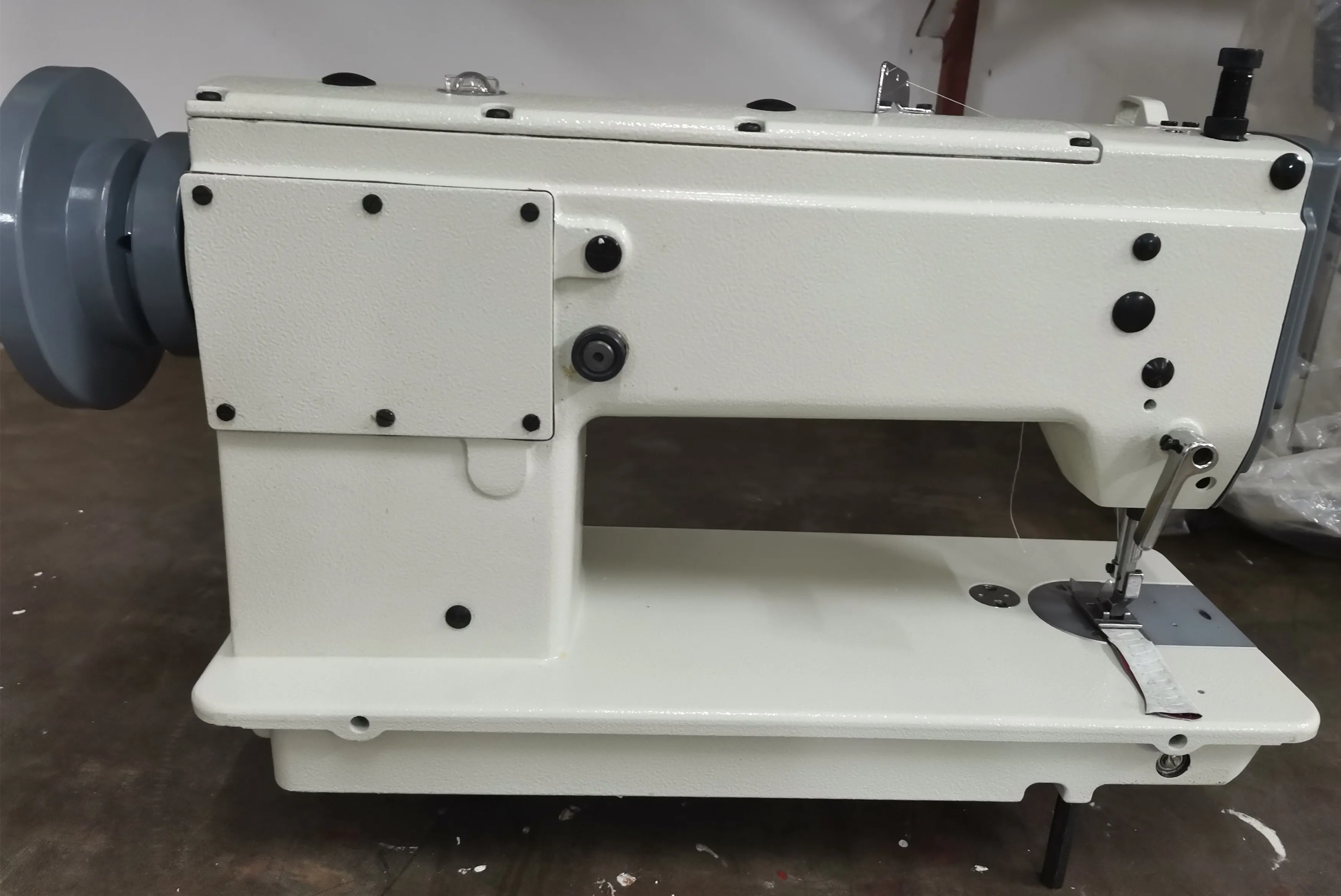 Heavy Duty Large Hook Zigzag Sewing Machine Automatic Household