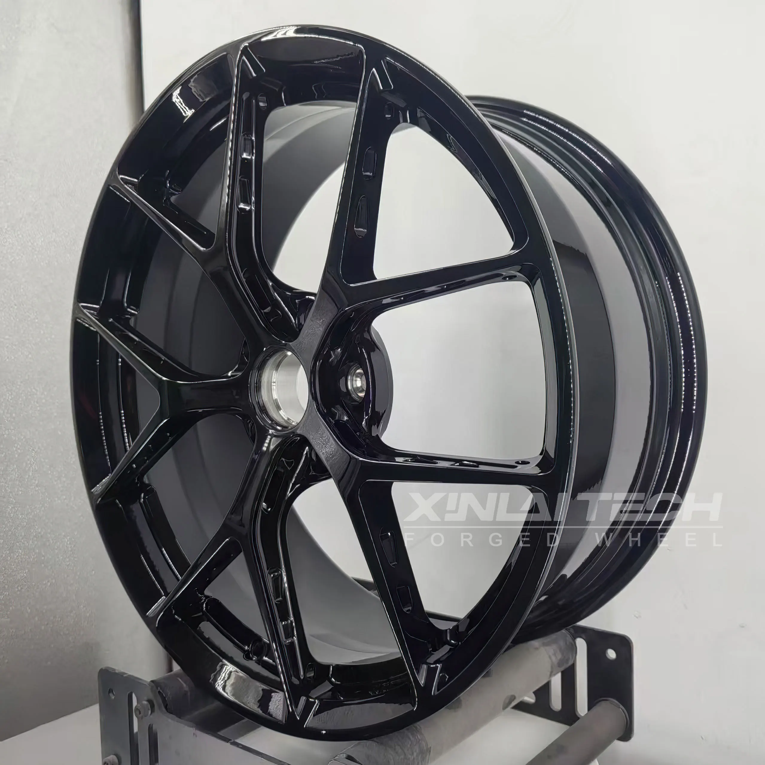 XL 5x114.3 5x120 5x112 Monoblock 1-piece Gloss Black Custom Forged Wheels for Mercedes-Benz Audi A6 A7 BMW M3 M4 M5 M8 - Image 3