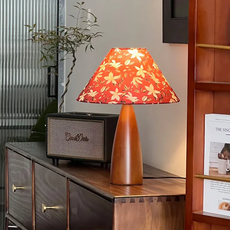 Vintage Katı Ahşap Düğün Odası Retro Amerikan Tarzı LED El Yapımı Örgü Kablolu Güç Masası Lambası Yatak Odası Yanı Wabi-sabi Tarzı