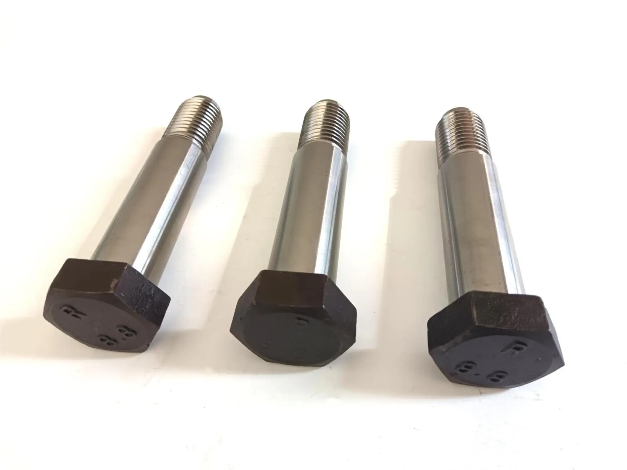 High Quality Custom Size Din Standard Carbon Steel Reamer Hole Bolt