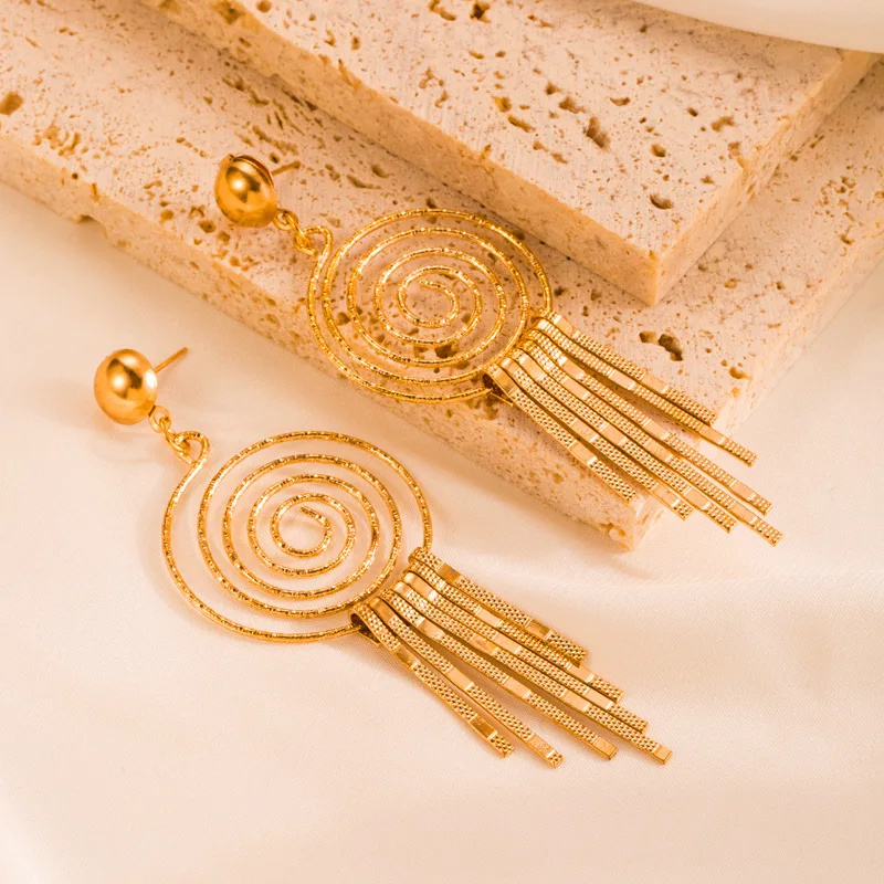European American Long Twisted Jewelry Set Mosquito Coil Necklace Earrings Tassel Jewelry Set for Women