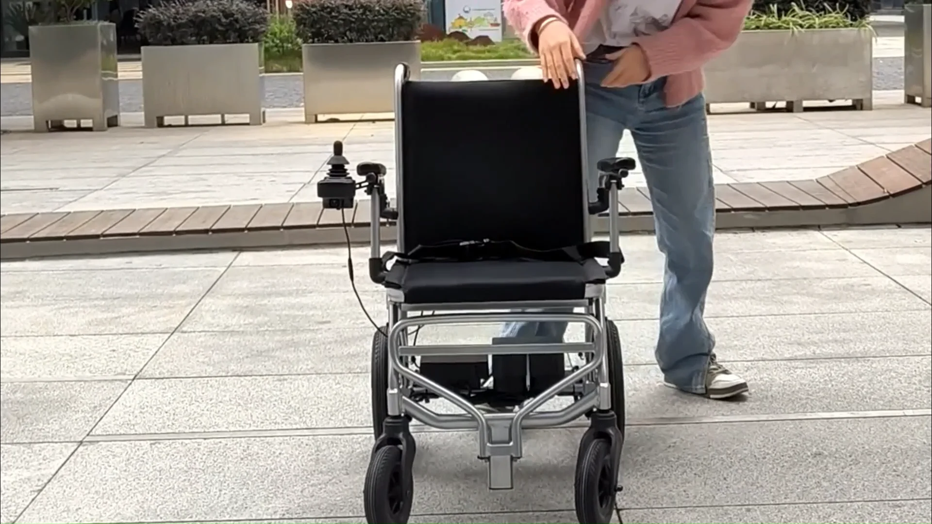 Hubang's Bestselling Electric Wheelchair The World's Lightest Is A
