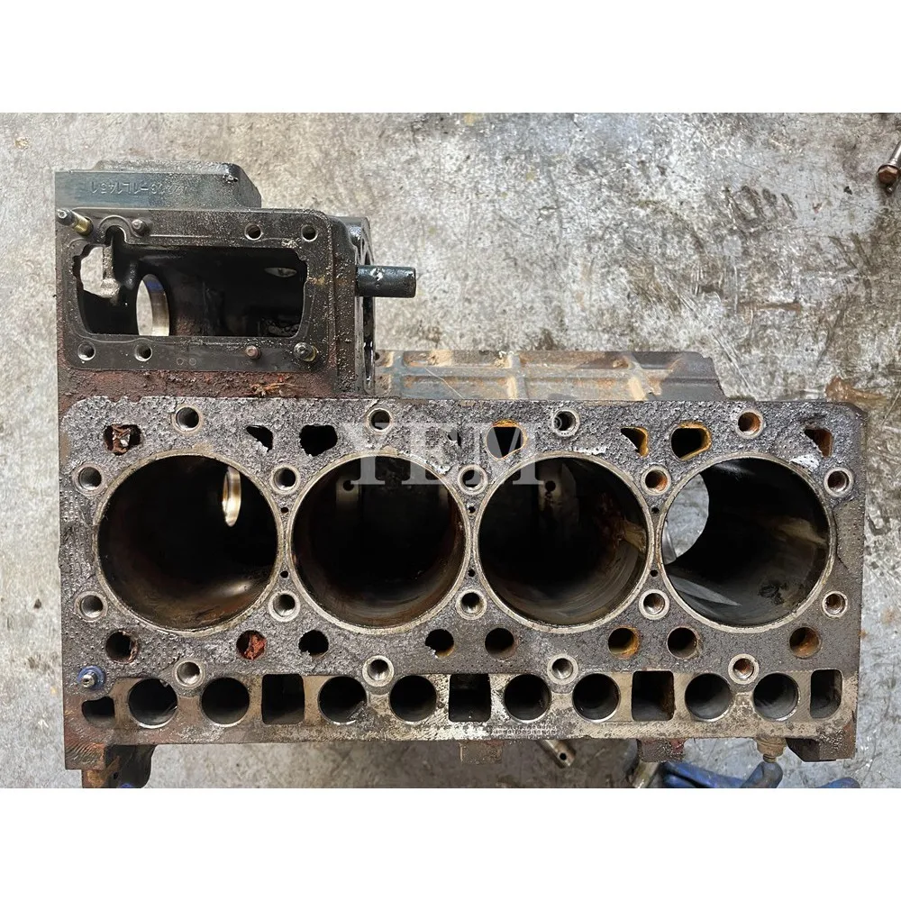 For Kubota V2203 Cylinder Block Used Engine Spare Parts 2