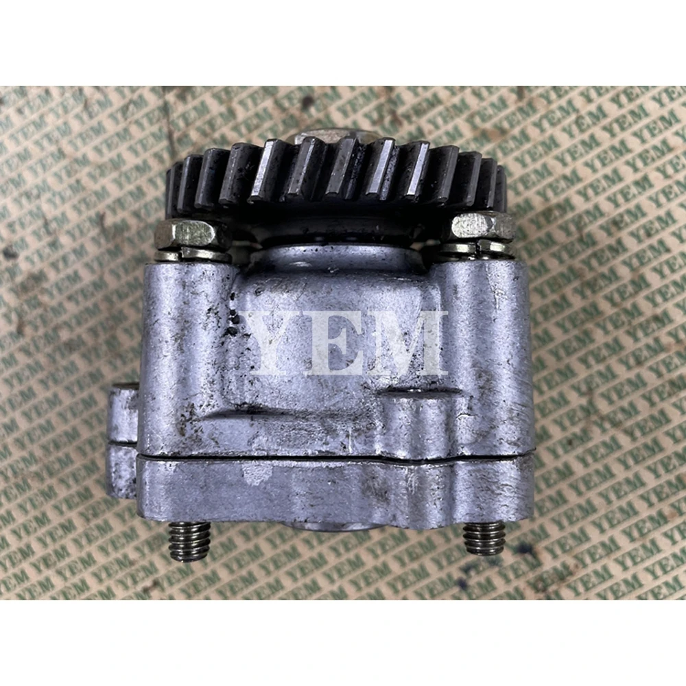 Z600 Oil Pump for Kubota Engine Spare Part Wholesale Engine Parts 2