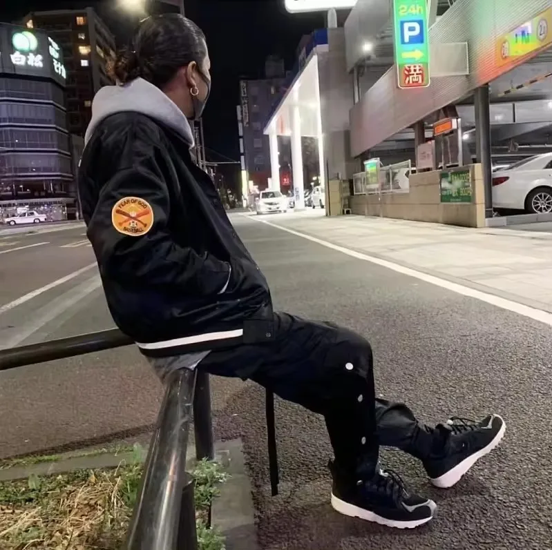 vokal スナップボタンパンツ Chikashitsu +（チカシツプラス）の「【Chikashitsu +】snap