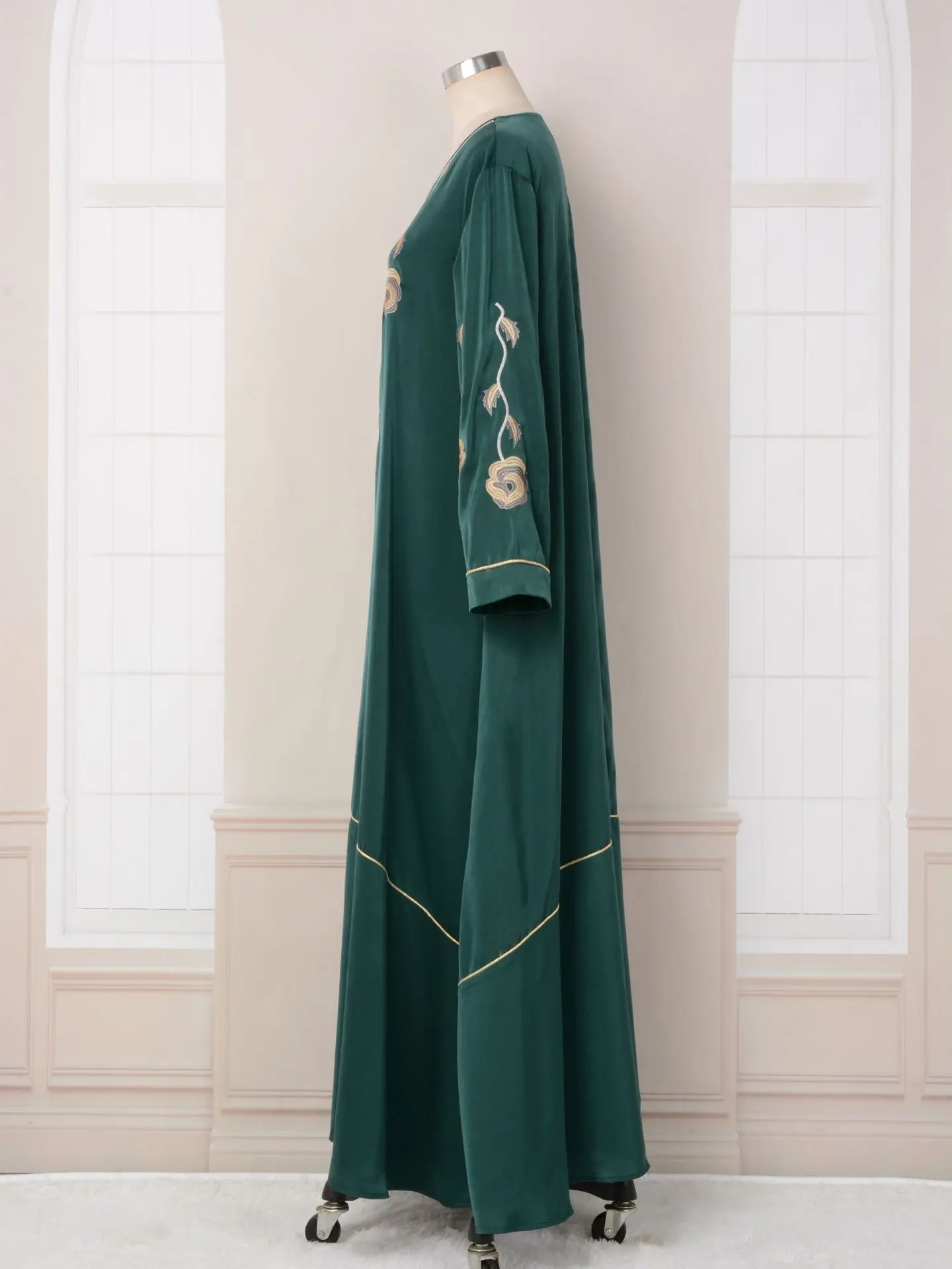 Fashionable Luxury Moroccan-Style Robe Abay for Women Pocket Dubai Dress  Long Sleeves Traditional Muslim Clothing Accessories