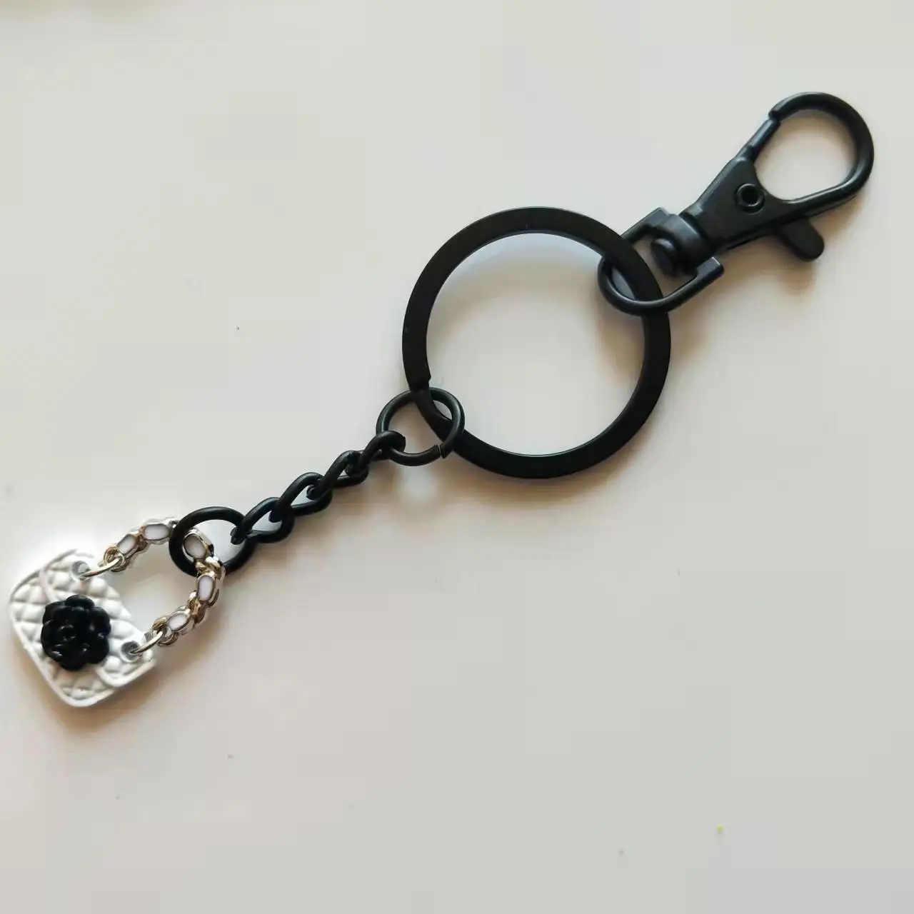 CLISPEED Black Key Chain 2pcs Rose Pendant Key Chain Rose Flower Key Ring  Decorative Key Holder Backpack Hanging Charm Decoration for Handbag Purse