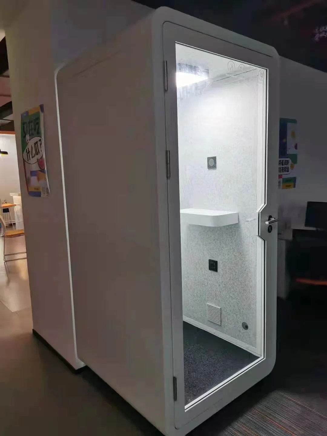 35db Indoor Portable Soundproof Booth 1 Person Office Pod Recording Booth