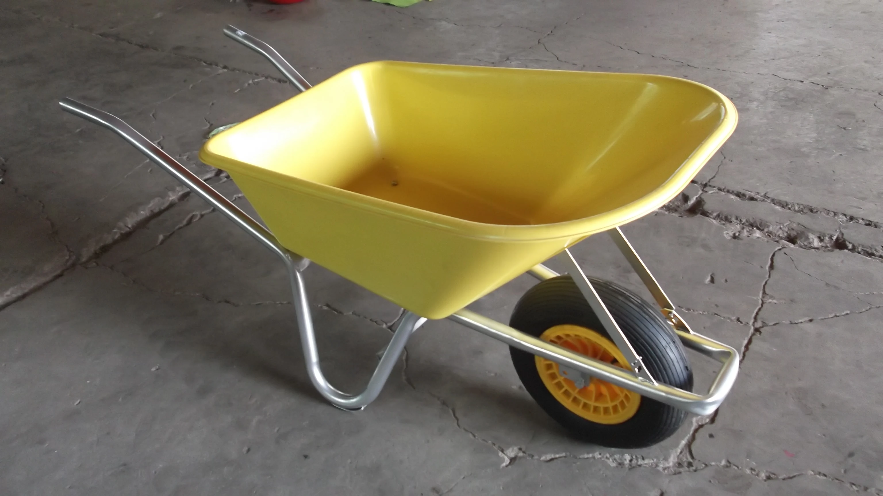 Agricultural Wheelbarrow For Sand Pushing Soil Garden Garbage