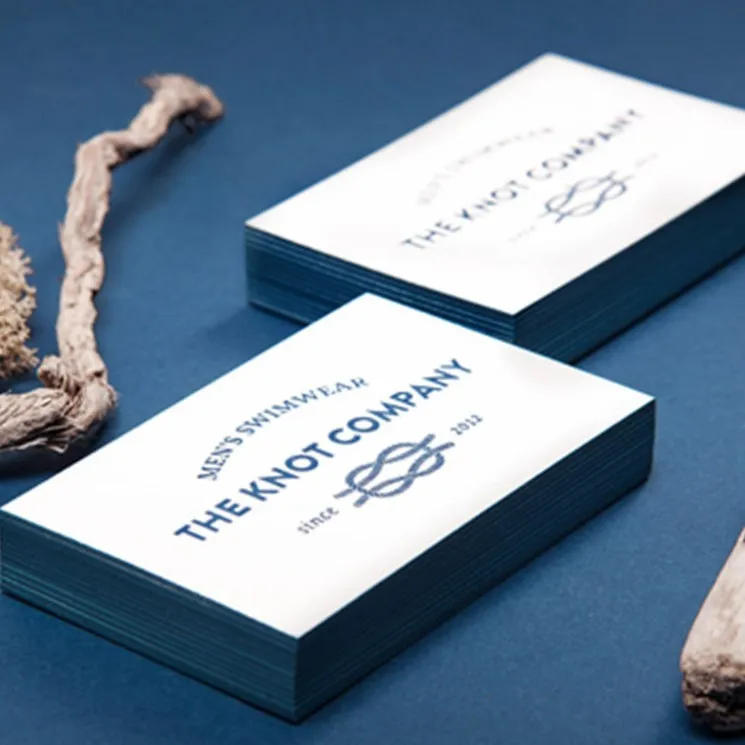 Изготовиттель нестандартных водонепроницаемый 600GSM бумага для художественной печати золотой фольги золотым тиснением с гравировкой для визитных карточек