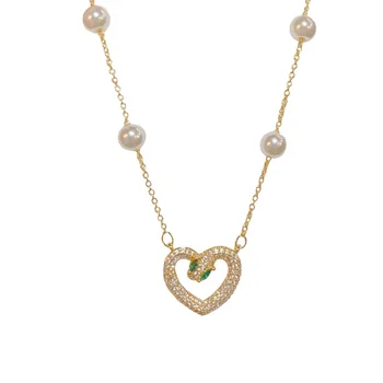 2025 Elegantfashion Unique Sense Design Heart-Shaped Snake-Shaped Pearl Necklace Stylish Fashion Pendant Necklaces Pendant