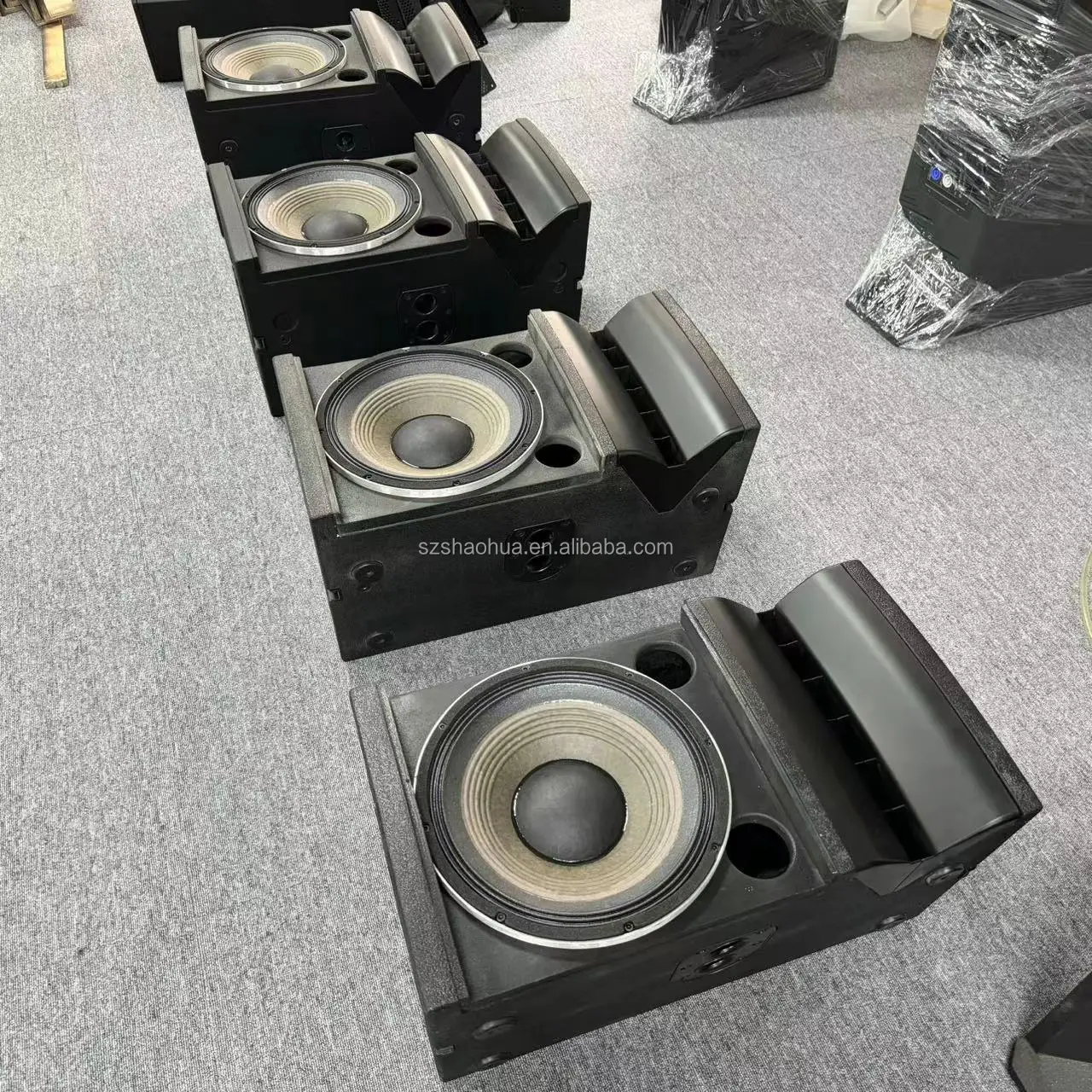 12 Inch Line Array Speakers Vrx932 Active/Passive Line Array Professional Stage Audio Powered Sound System Outdoor Speaker