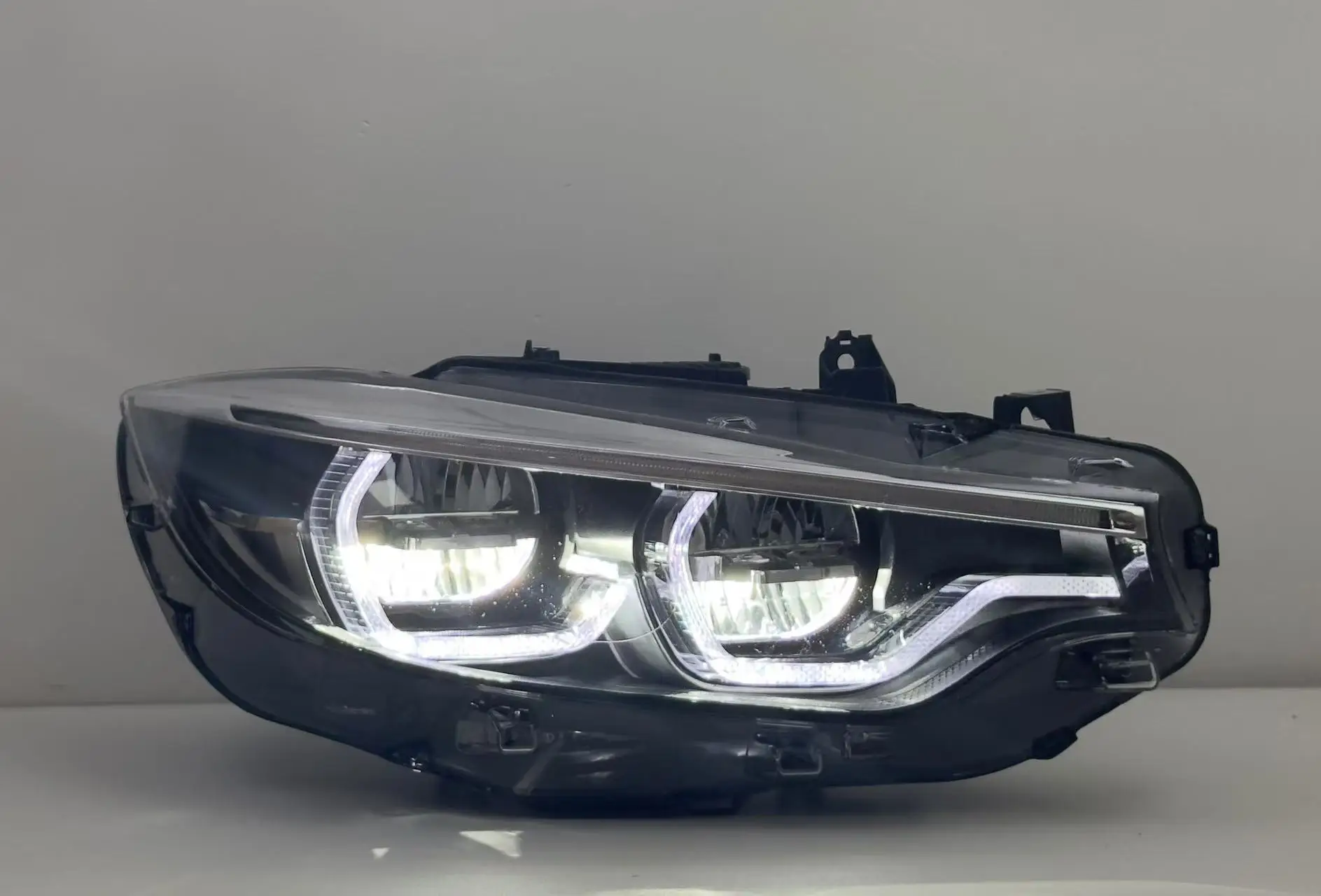 Gruppo Fari Anteriori LED Per BMW F32 F36 M4 F82 – 2013-2019, DRL Angel Eye, Proiettore 9 Pin